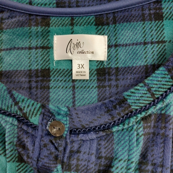 Aria velour knit velvet fleece long nightgown Plaid NWT - Picture 3 of 4